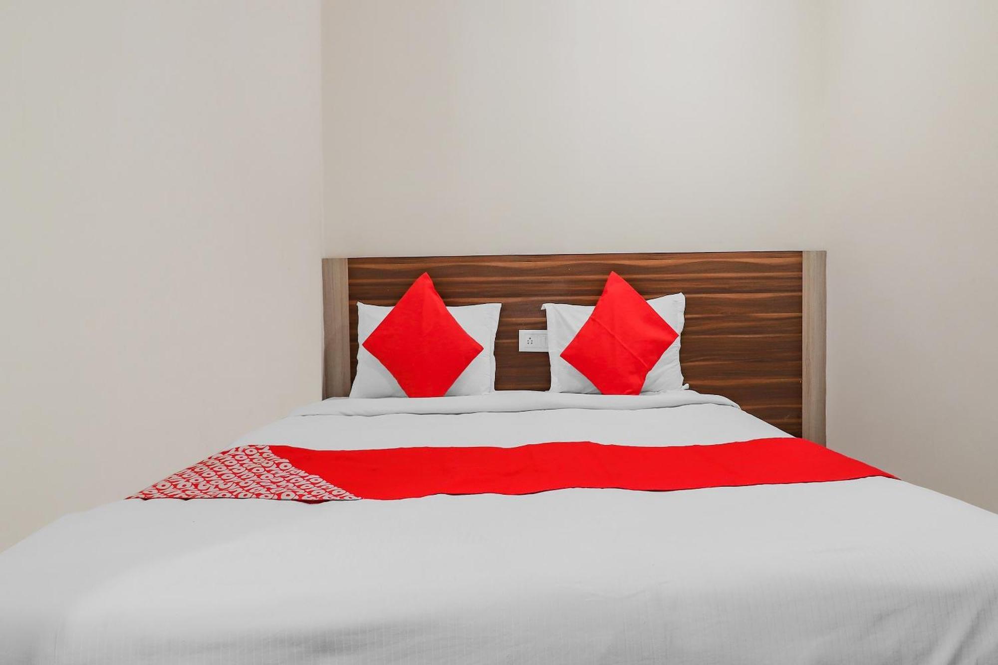 Oyo Adda Rooms Hyderabad Eksteriør billede