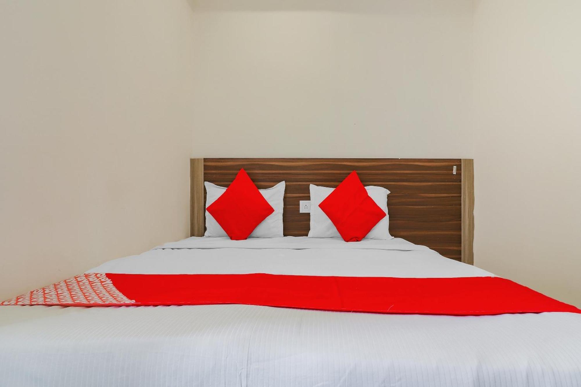 Oyo Adda Rooms Hyderabad Eksteriør billede