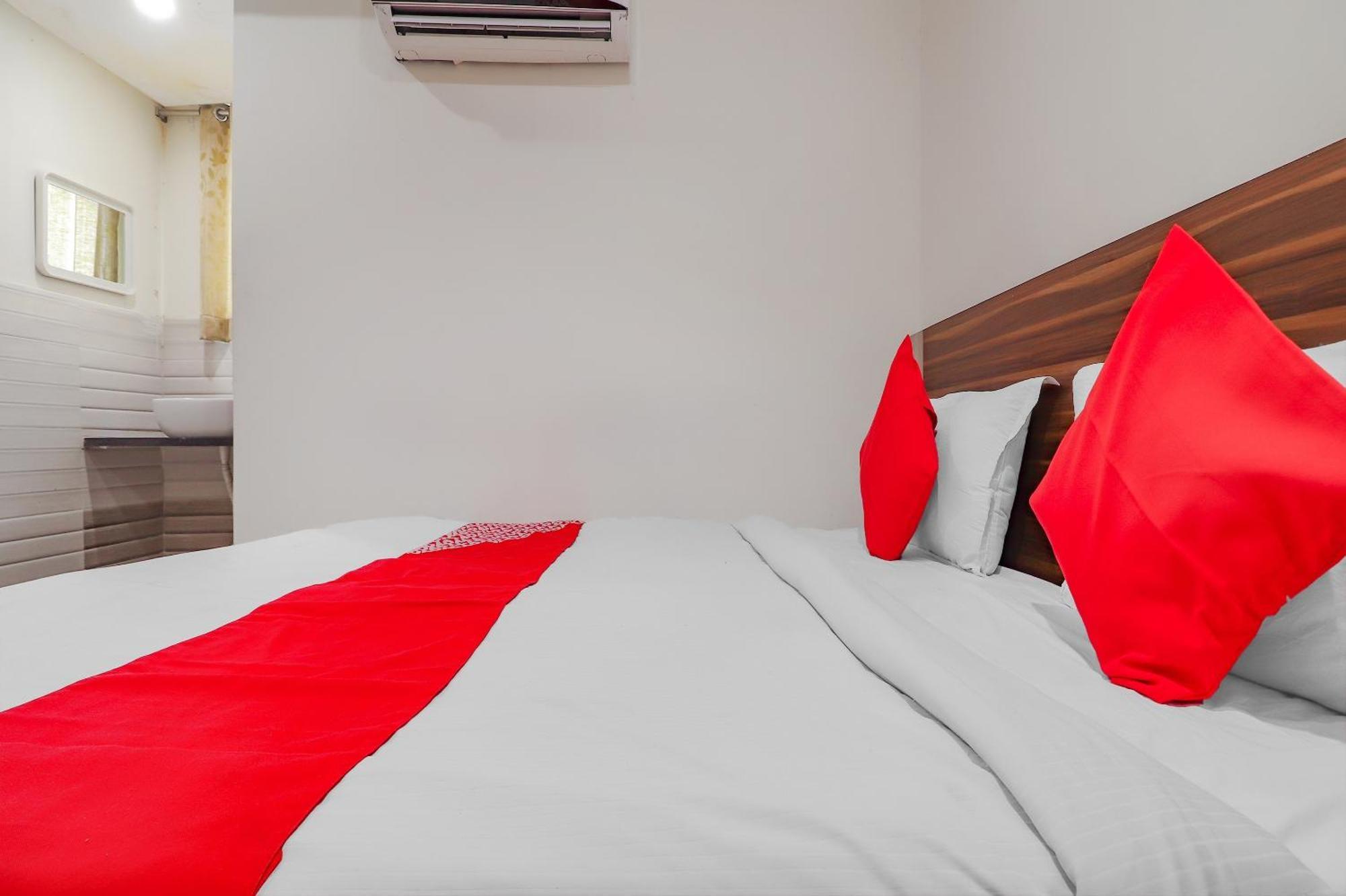 Oyo Adda Rooms Hyderabad Eksteriør billede