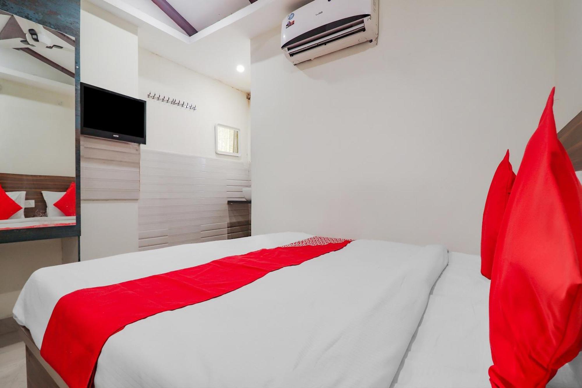 Oyo Adda Rooms Hyderabad Eksteriør billede