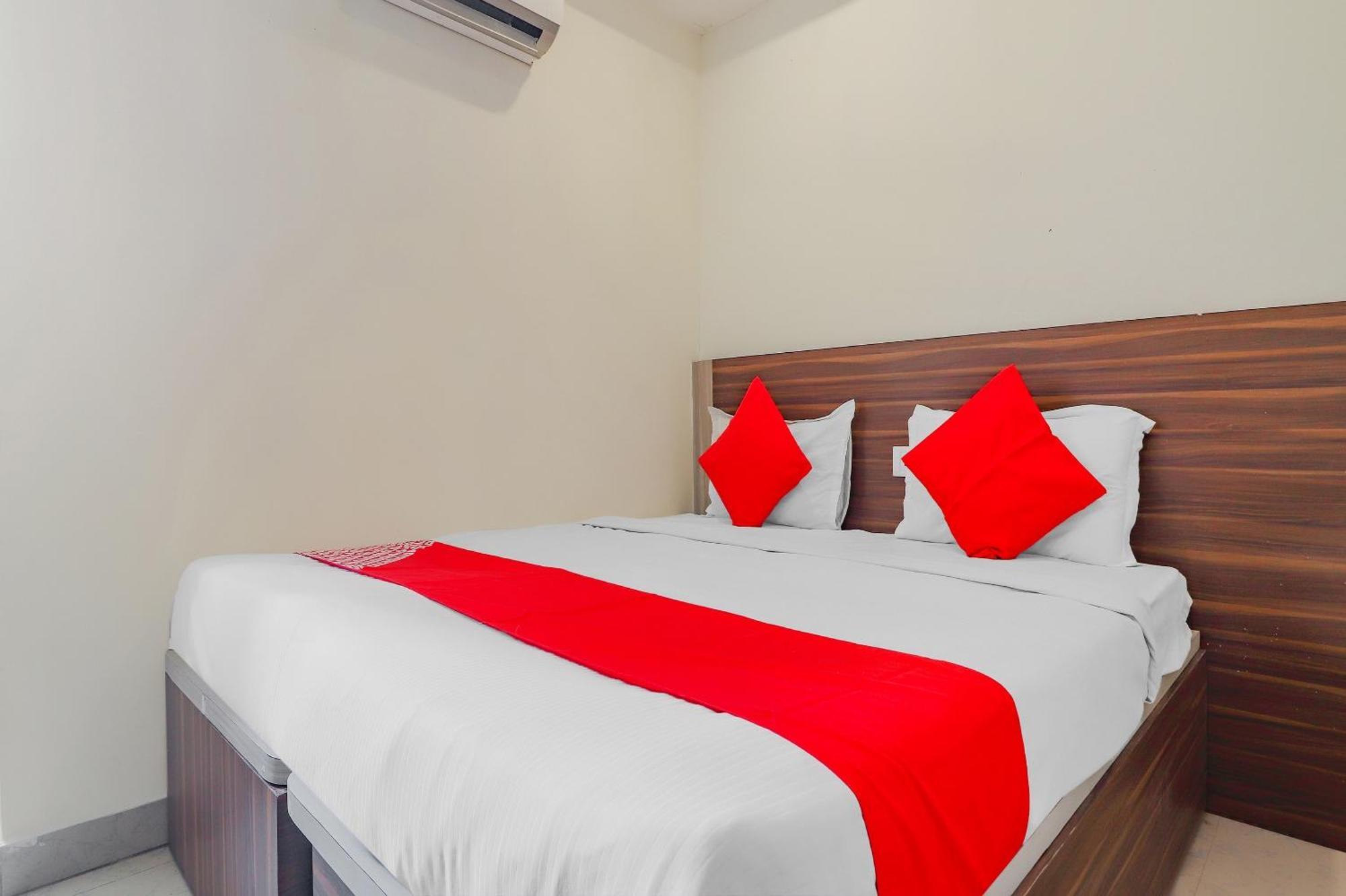 Oyo Adda Rooms Hyderabad Eksteriør billede
